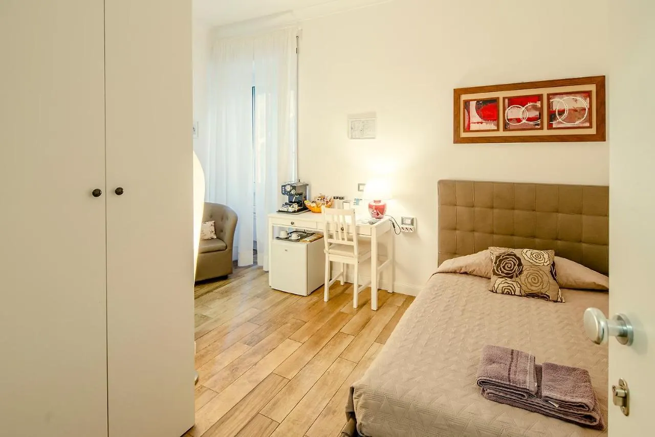 Garden House - Luxury Guest House - Self Check-In Only 罗马 2*,  意大利